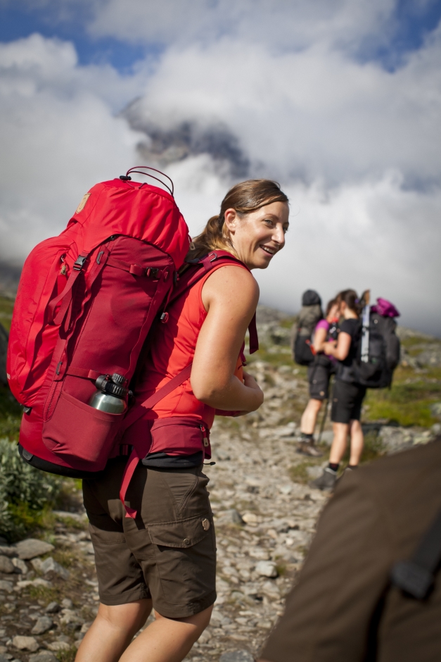 Short Nikka Curvado W Fjällräven Azeitona Clara