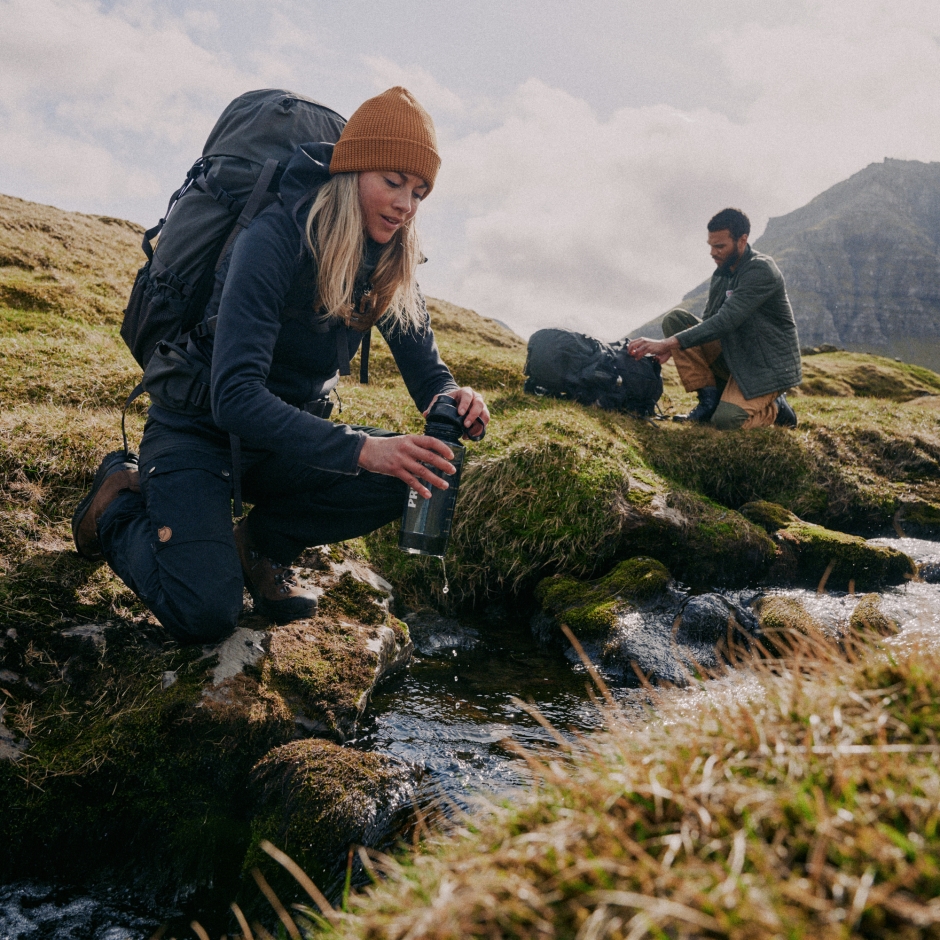 Calça Keb C Curta Cinza Pedra Preta Fjällräven