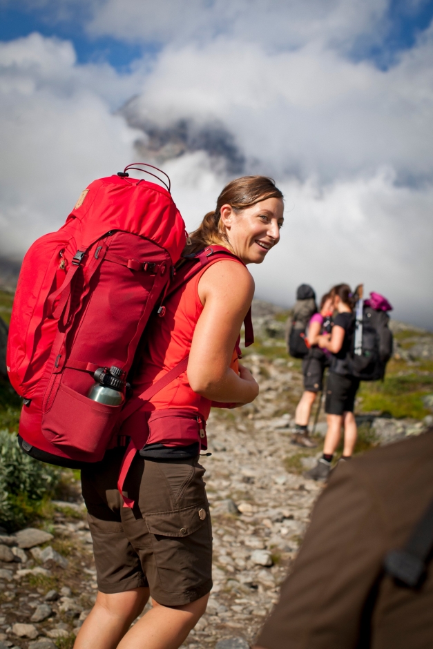 Fjällräven Short Nikka Curvado Com Marinho Escuro