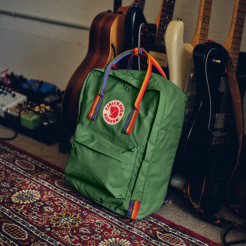 Kånken Rainbow Fjällräven Padrão De Arco-íris Rosa